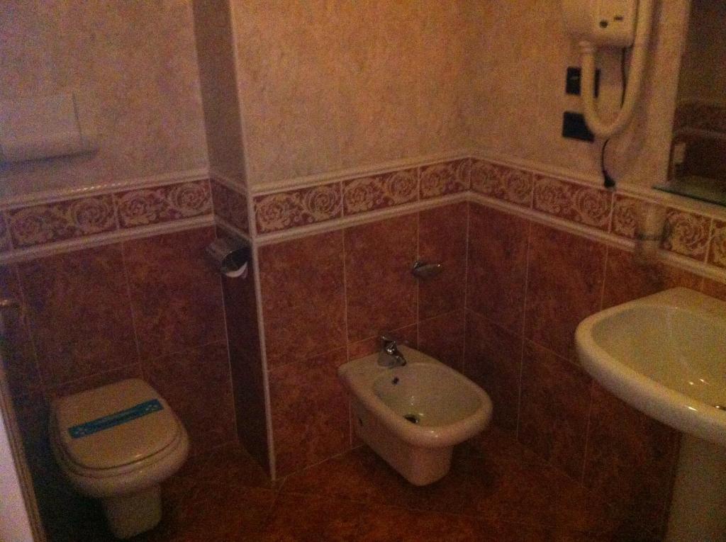 Hotel Impero Brescia Ruang foto
